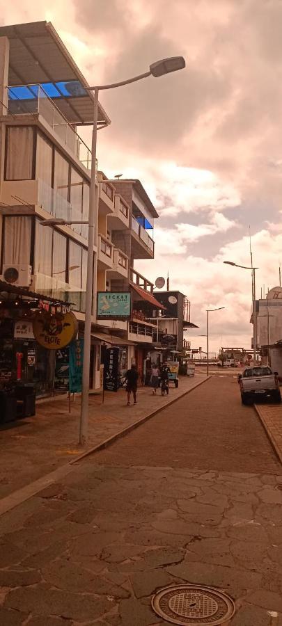 Mantarraya Acomodação com café da manhã Puerto Baquerizo Moreno Exterior foto